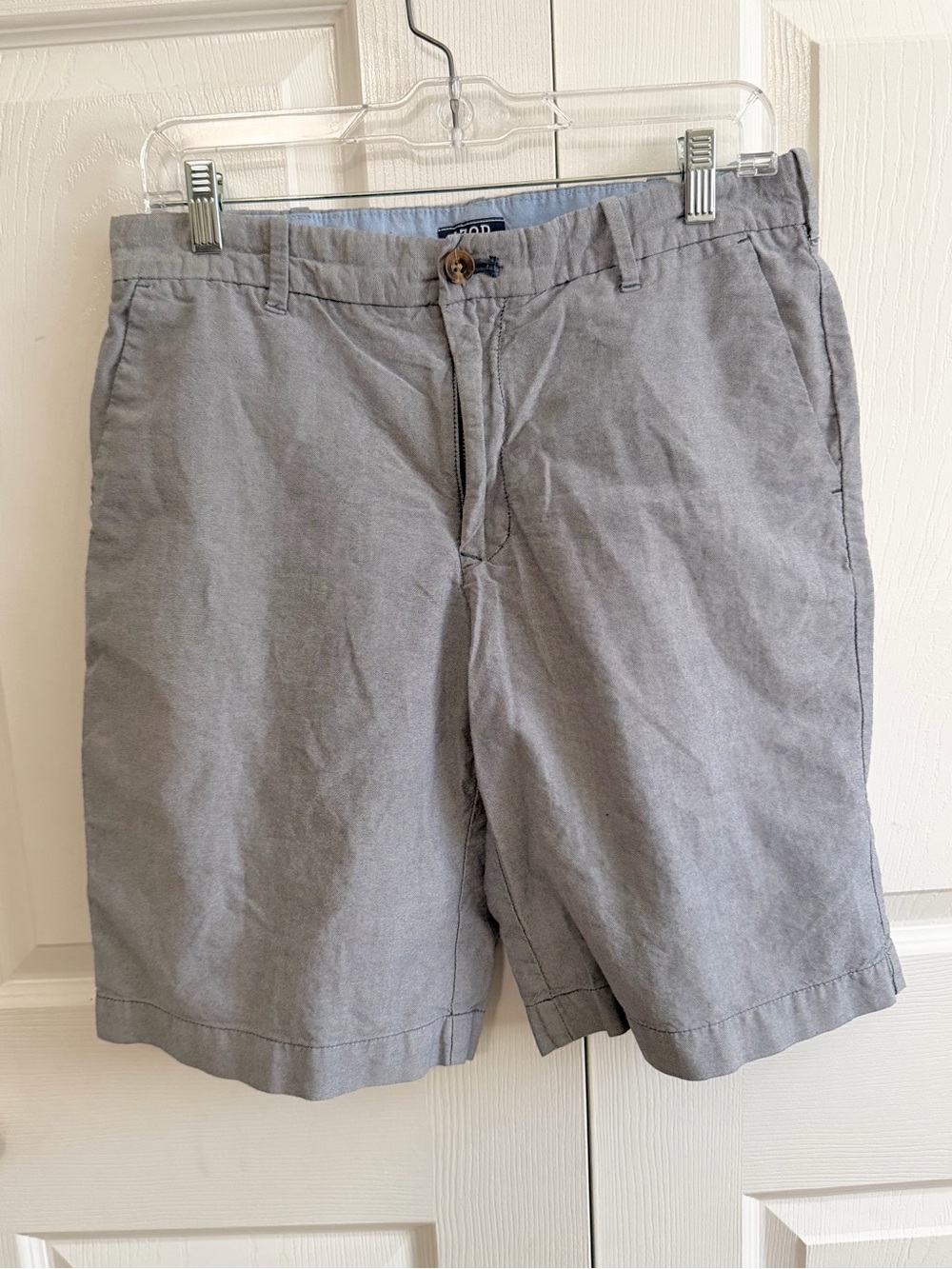 5 for $25! Izod Men's Light Gray Flat-Front Cotton Shorts